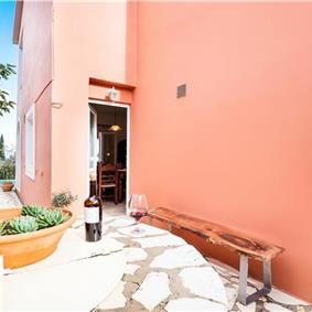 3 bedroom villa with pool & sea & mountain views, Episkepsi, sleeps 7